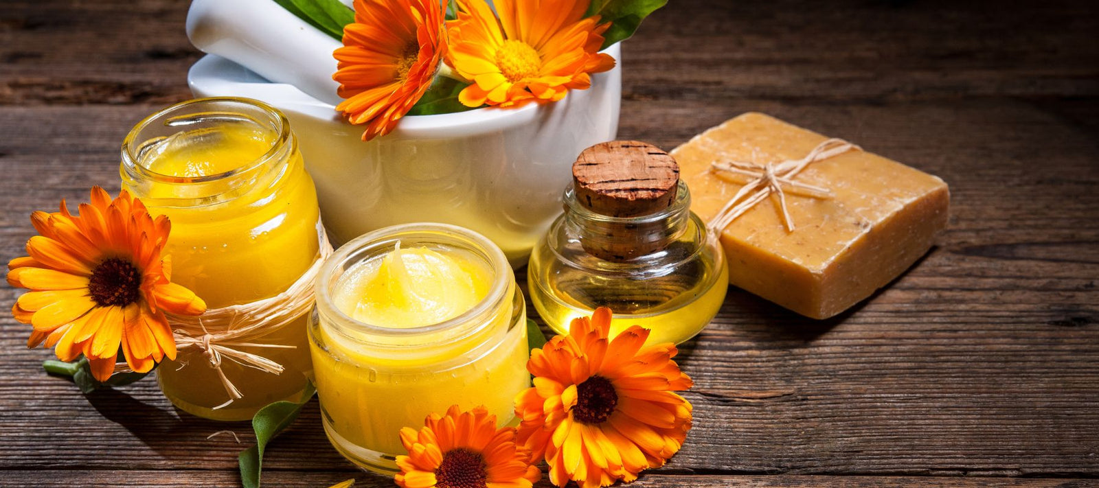 How to Make Infused Calendula Oil